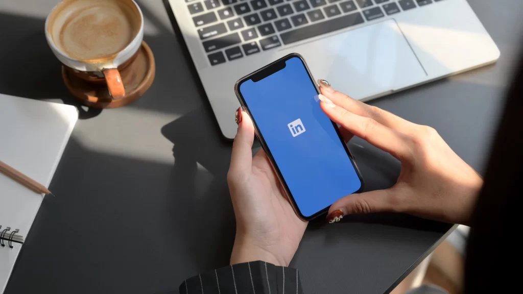 Linkedin Management Mengelola LinkedIn